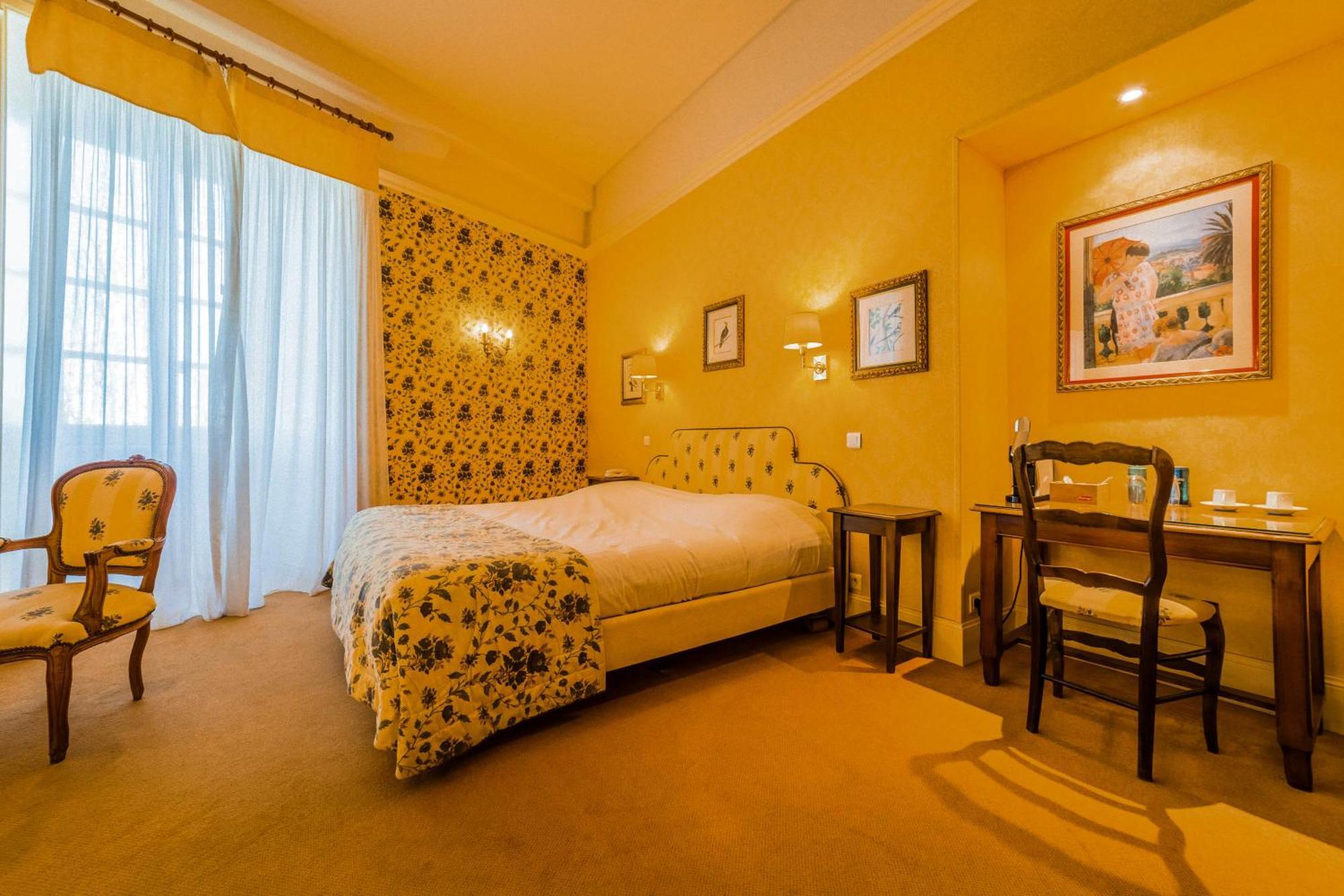 Chateau De Castel Novel Boutique Hotel Varetz Exteriör bild